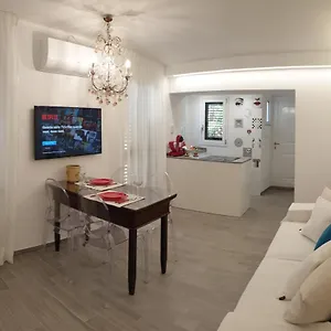 Apartment La Bouganville, Taormina